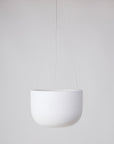 White Boucle Glazed Earth Hanging Planter by Angus & Celeste ハンギングプランター ホワイト ブークレ