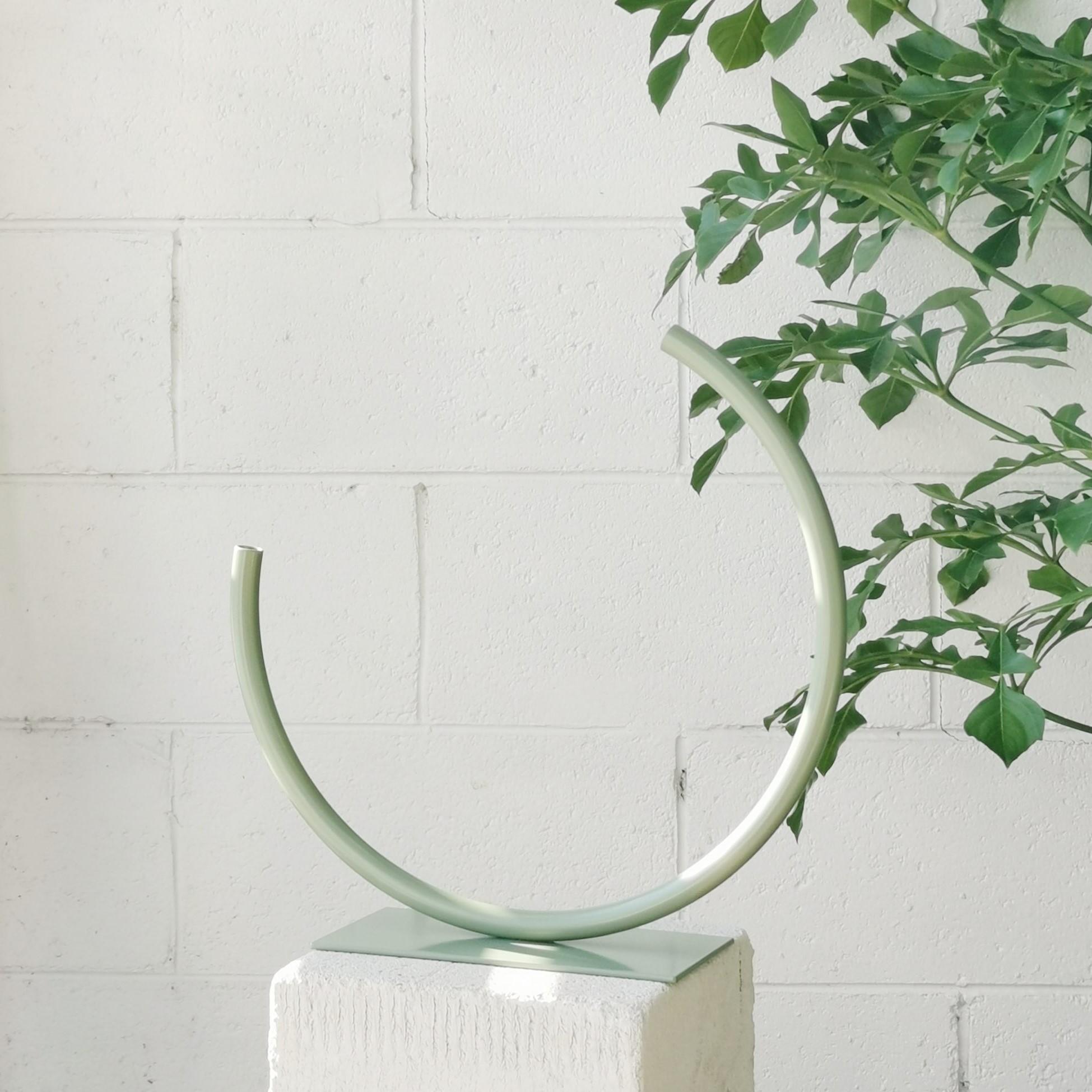 Edging Over Flower Vase Pale Eucalypt by Anna Varendorff エッジングオーバーフラワーベース