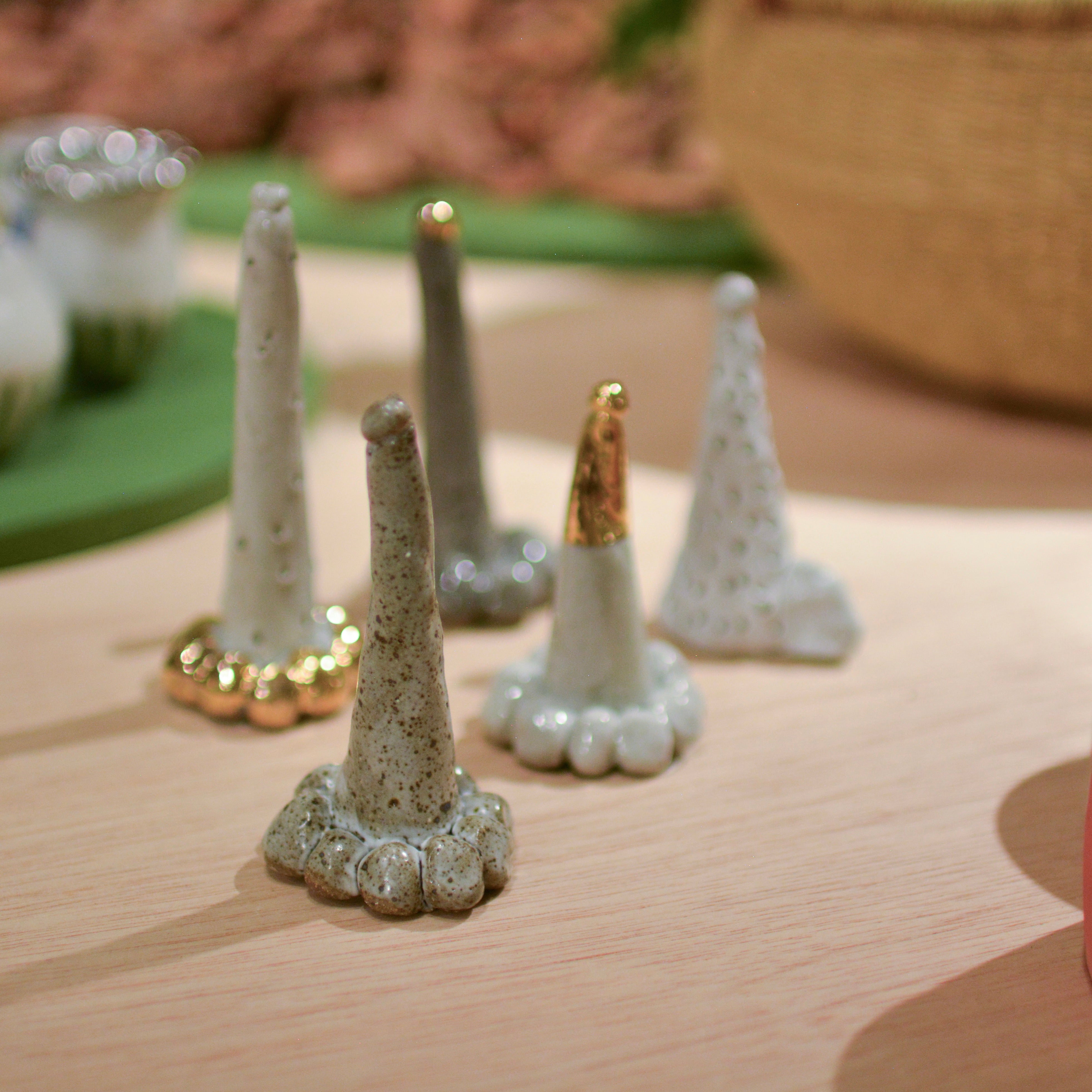 リングスタンド　リングスタンド 可愛い　かわいいムーンリングスタンド MY mama 什器 リングスタンド 指輪 木製 □ リング ディスプレイ