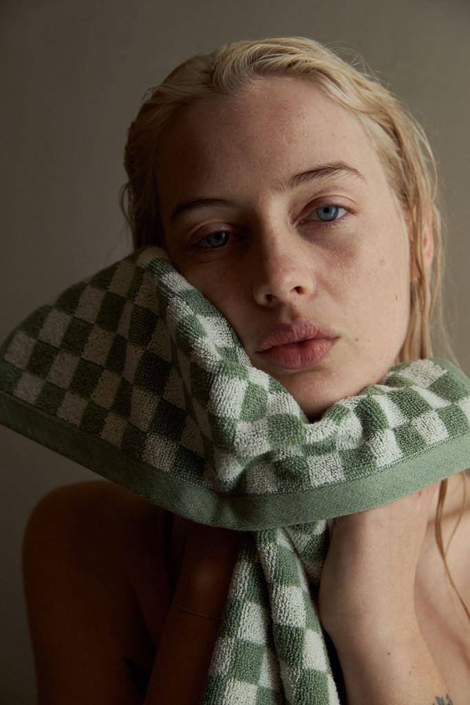 Sage and Chalk Organic Cotton Towel by Baina セージ＆チョーク オーガニックコットンタオル