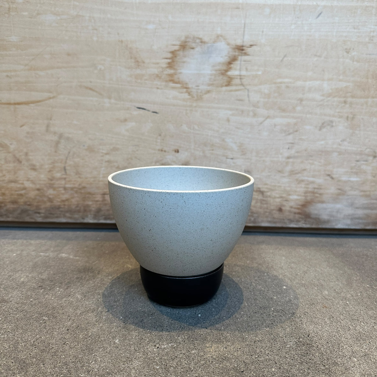 Husk Planter in Black