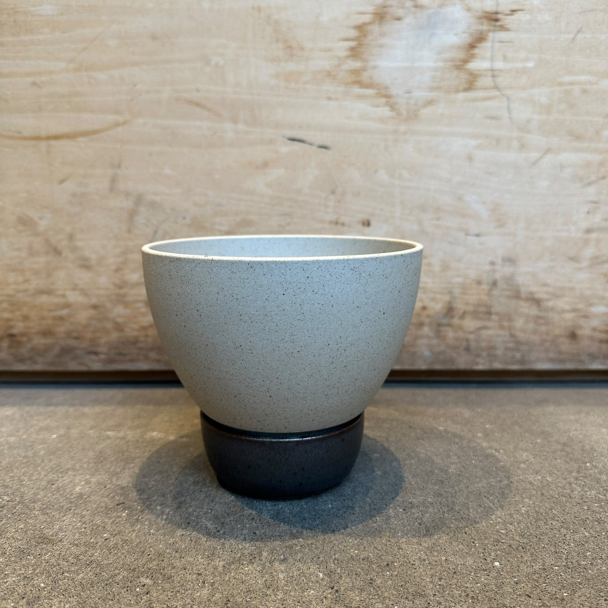 Husk Planter in Brown