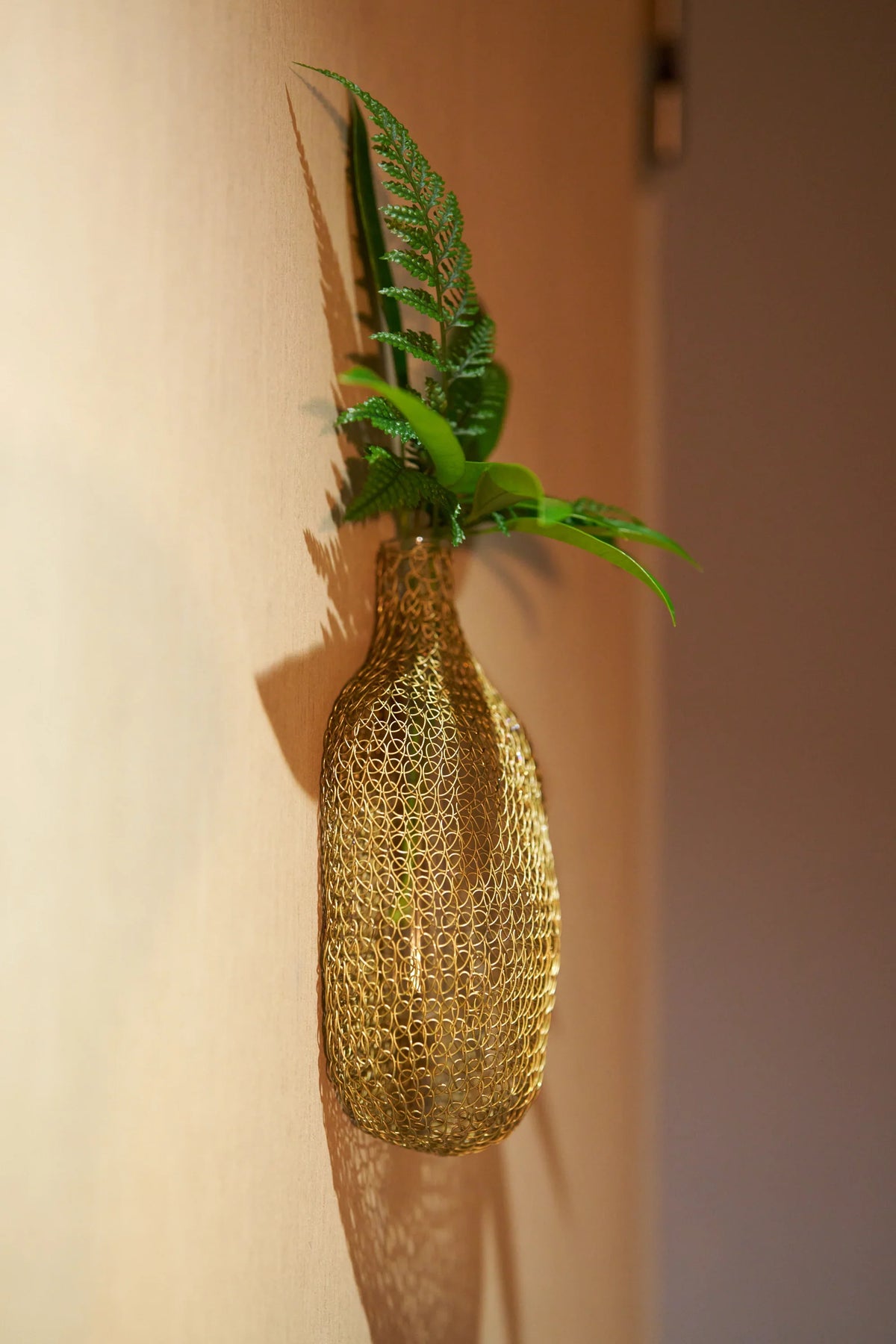 Wire Wall Vase in Silver