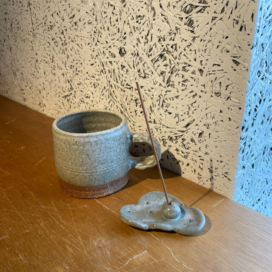クラウド インセンスホルダー by Bridget Bodenham