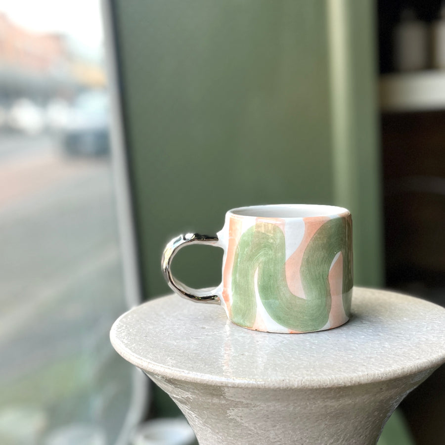 Coffee Cup by Bridget Bodenham　コーヒーカップ