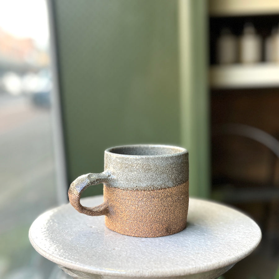 Coffee Cup by Bridget Bodenham　コーヒーカップ