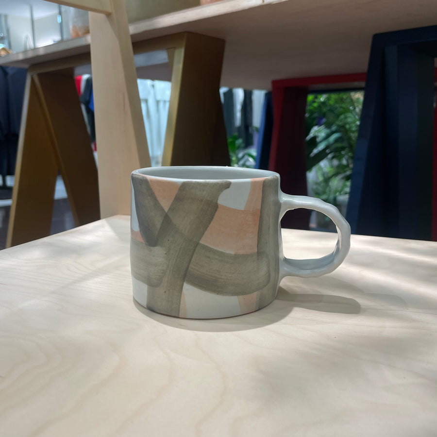 Coffee Cup by Bridget Bodenham　コーヒーカップ