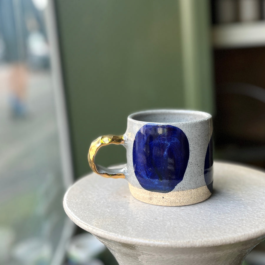 Coffee Cup by Bridget Bodenham　コーヒーカップ