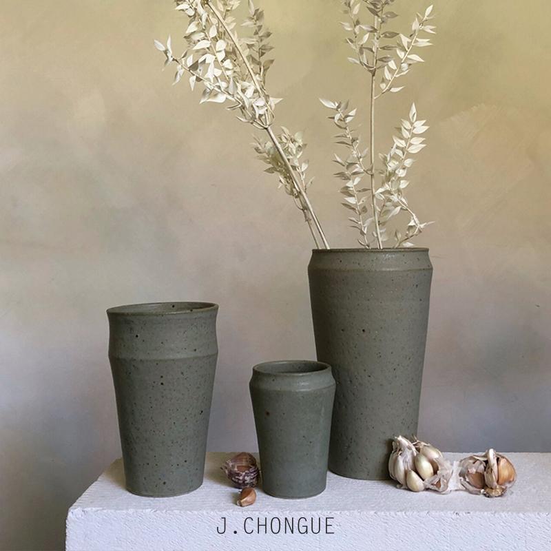 Sage Green Heirloom Flower Vase by Alison Frith　グリーンフラワーベース