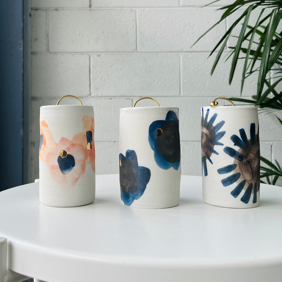 ウォールフラワーベース by Bridget Bodenham