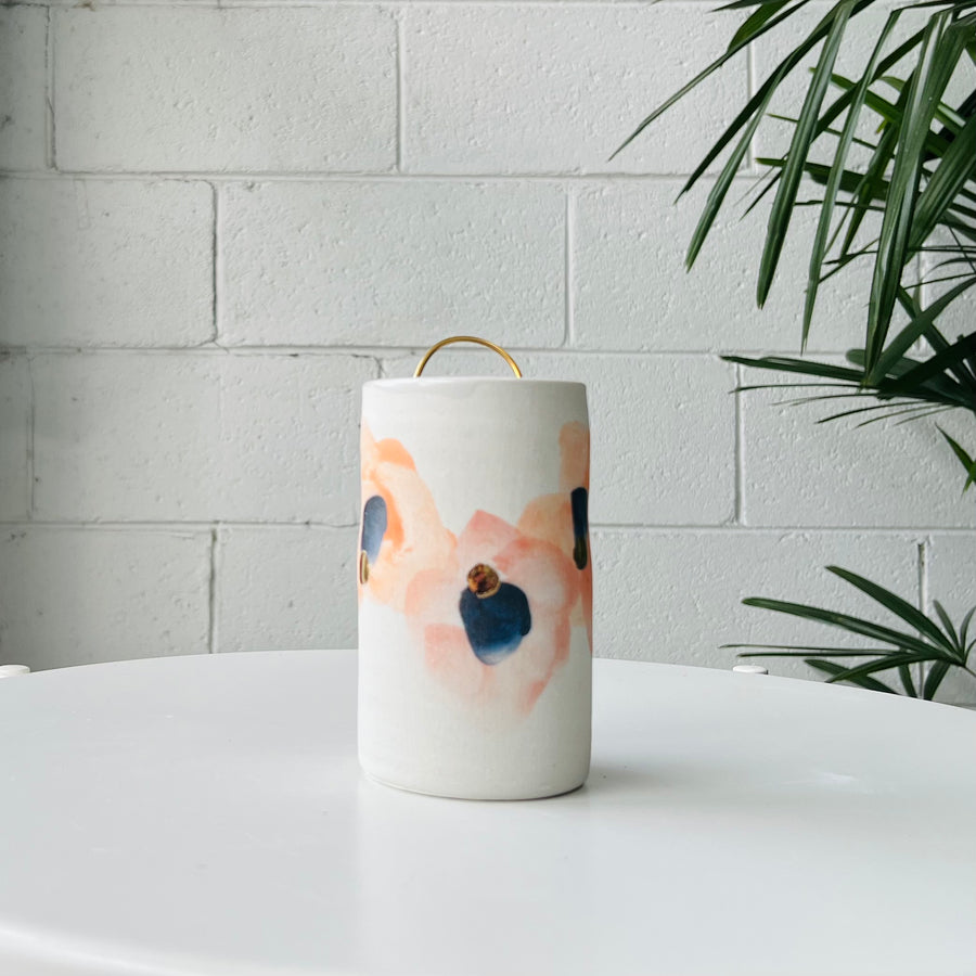 ウォールフラワーベース by Bridget Bodenham