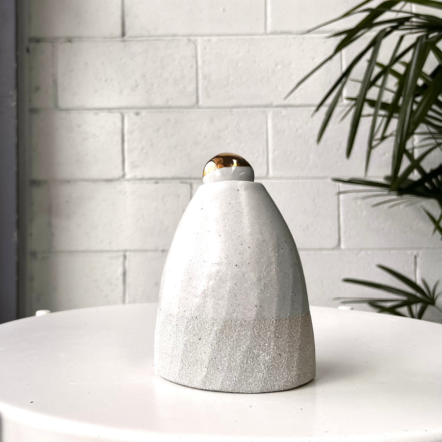 ヴェッセル by Bridget Bodenham